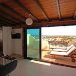 Crystalsuite. Beautiful Penthouse With Sea Views Daire *